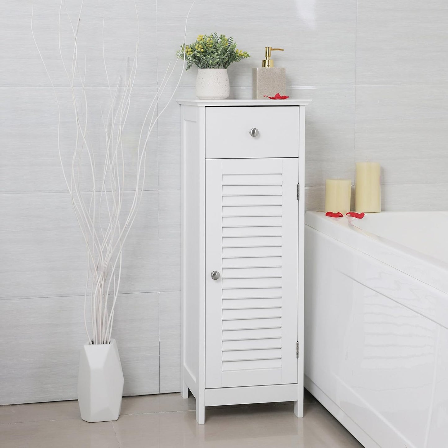 Eleganter Badezimmerschrank mit Lamellentür™
