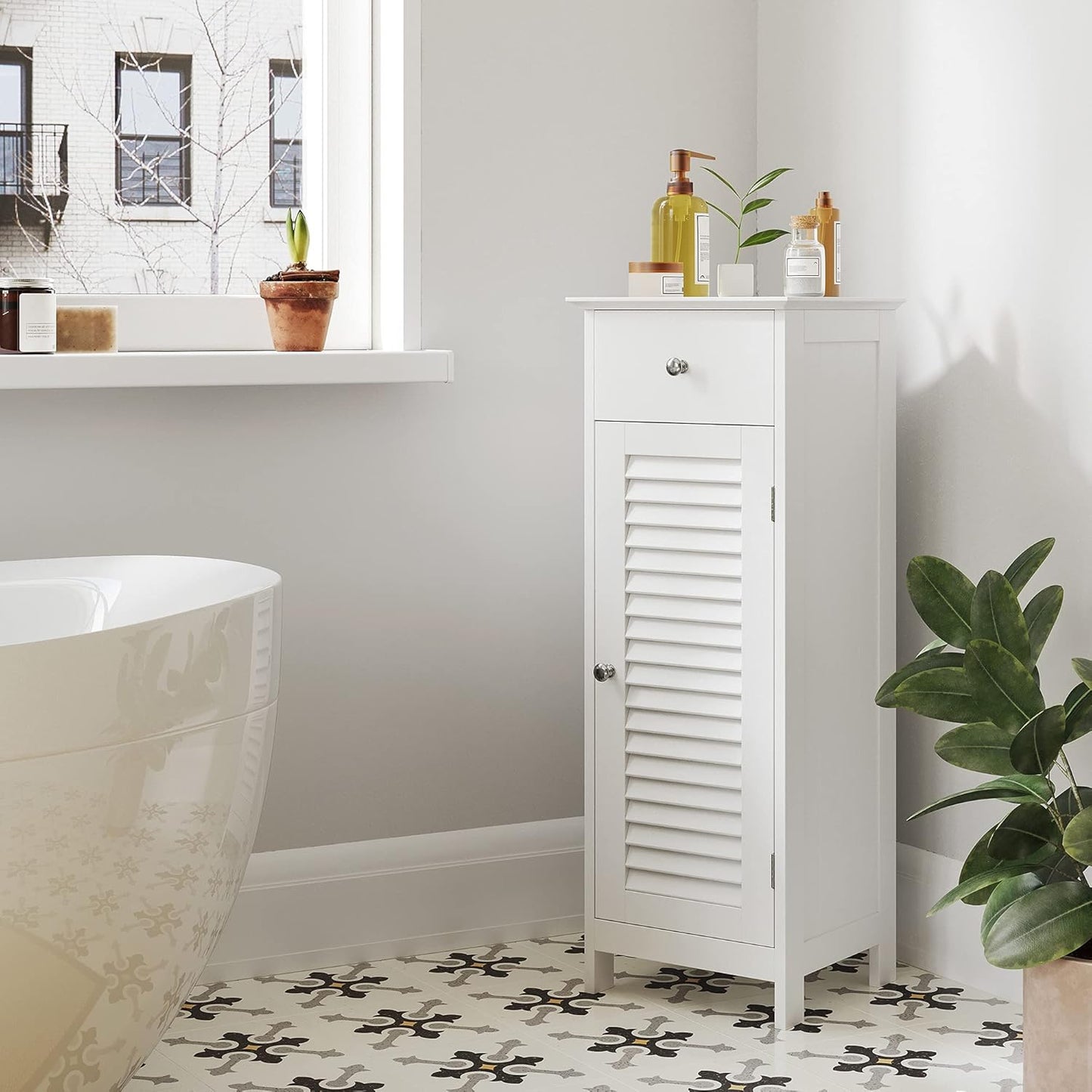 Eleganter Badezimmerschrank mit Lamellentür™